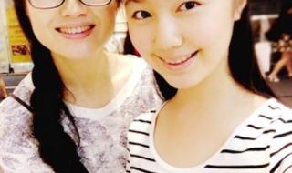 步步高点读机小女孩 步步高点读机小女孩