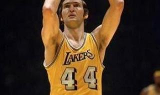 科比职业生涯所有场均数据 科比职业生涯总得分多少